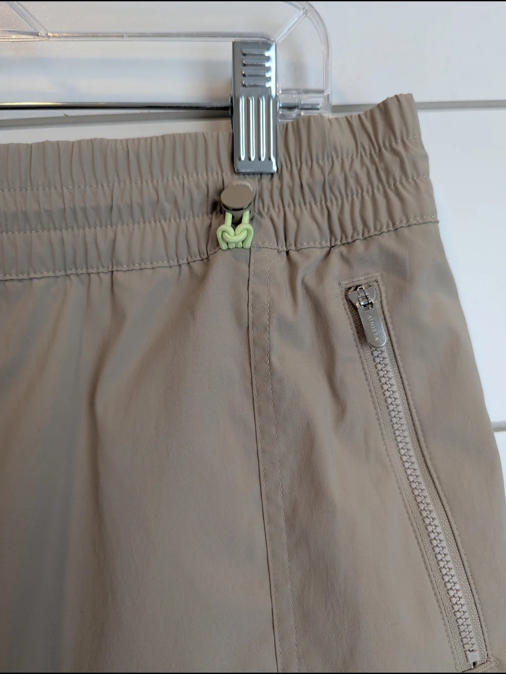 Athleta Cascade High Rise Cargo Poplin Pants Oak Size Medium Khaki Drawstring - Picture 7 of 14